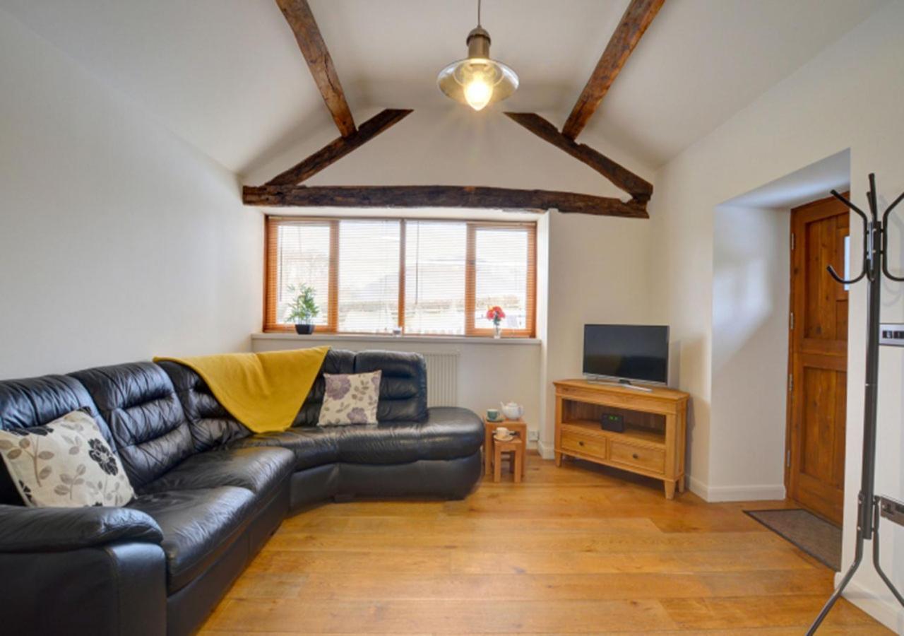 Smithy Cottage Berriew Екстер'єр фото